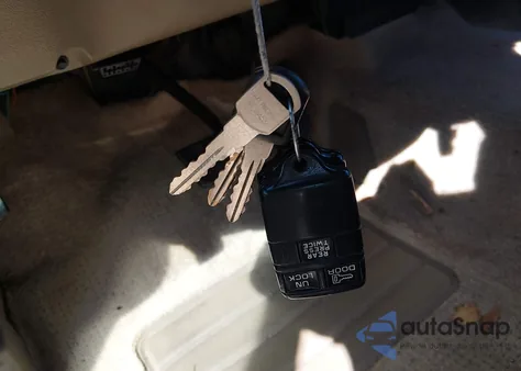 1996 GMC Suburban C1500 z USA, uszkodzony, nr VIN 1GKEC16R8TJ706841